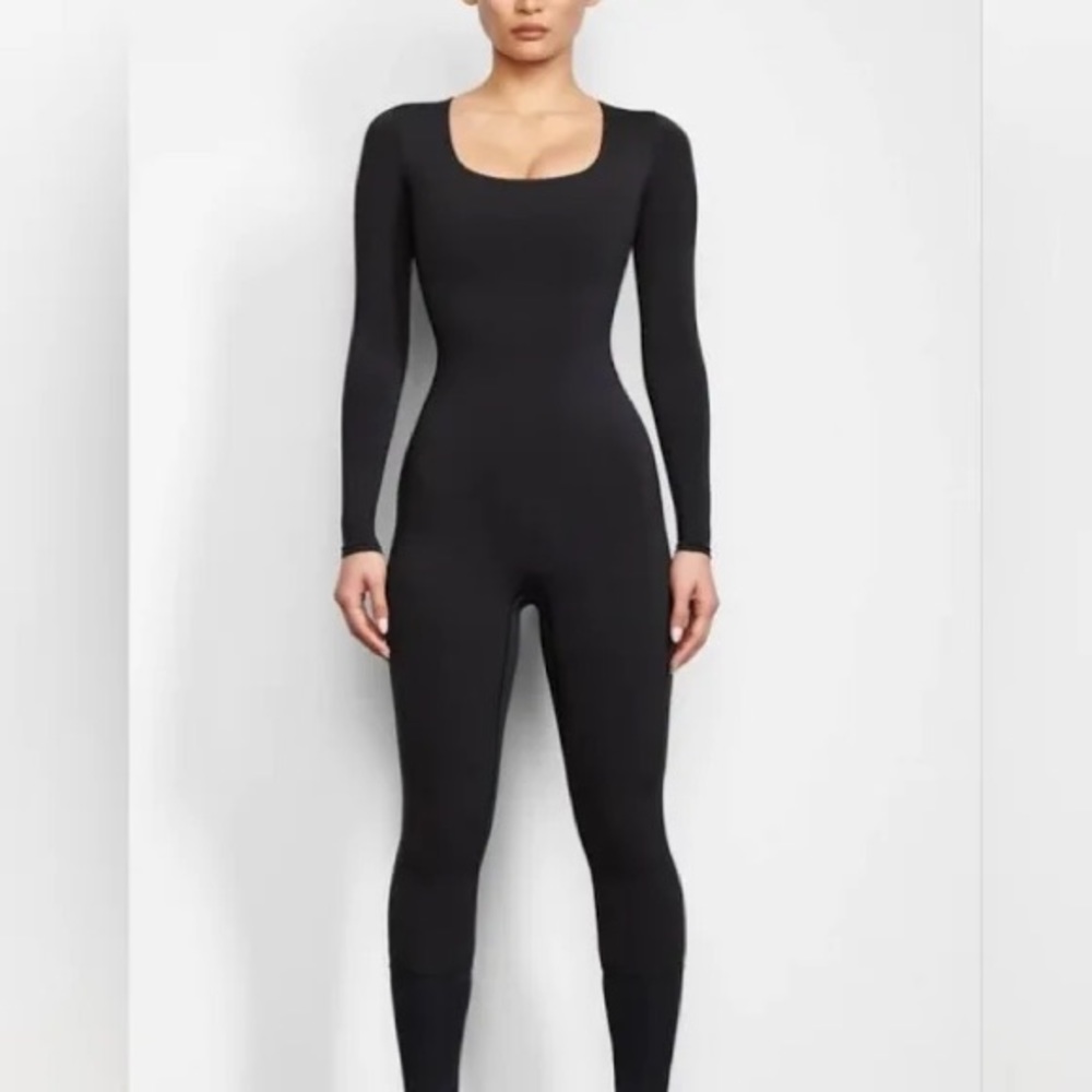 Skims All in One Scoop Neck Onsie
